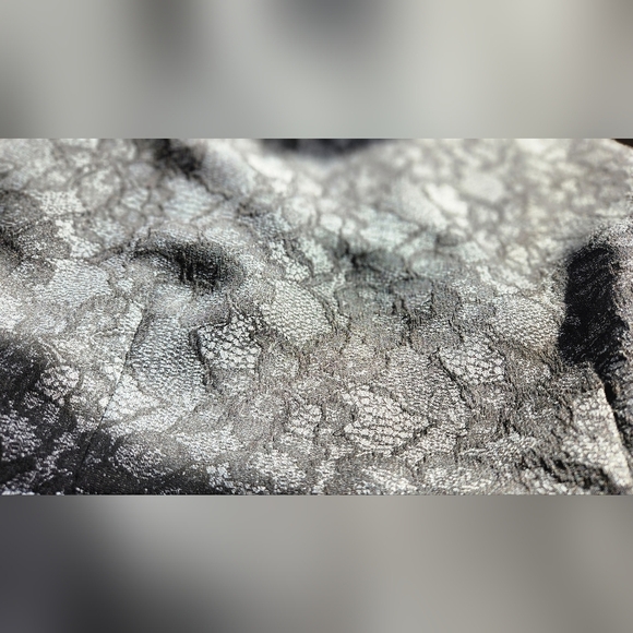 Le Suit Skirt Suit - Black Lace Look - Size 4 - Picture 5 of 15